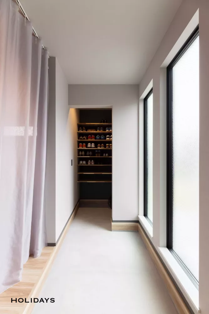 ウォークインタイプシューズインクローゼット